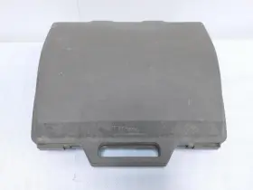 T120001 Vintage Royal Sp-9000 Typewriter With Case